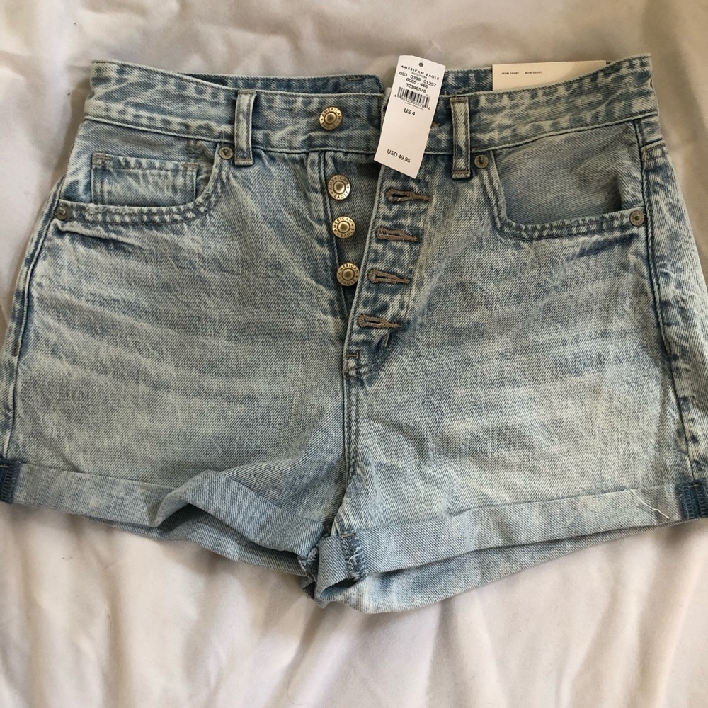 American Eagle Mom Short